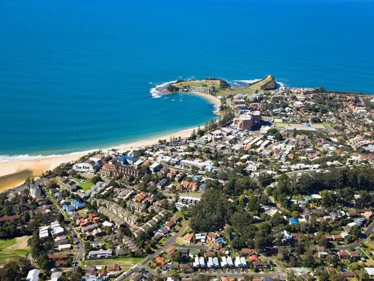 Fifth view of Homely apartment listing, 3/2 Whiting Ave, Terrigal NSW 2260