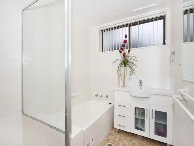 Sixth view of Homely unit listing, 1/8 Wilson Road, Terrigal NSW 2260