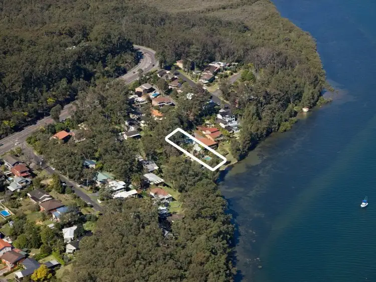 319A Avoca Drive, Green Point NSW 2251