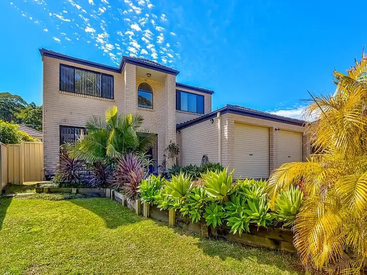 9 Woolybutt Crescent, Erina NSW 2250