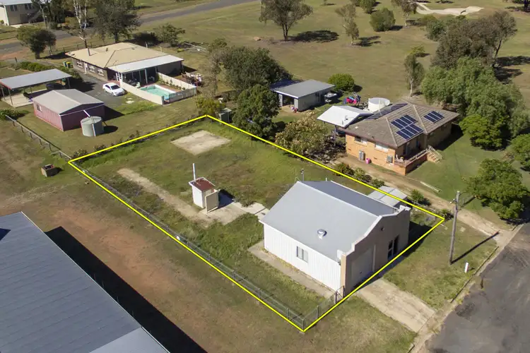 4 King Street, Goombungee QLD 4354