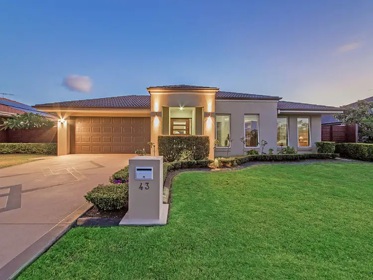 43 Higgs Circuit, Wynnum West QLD 4178