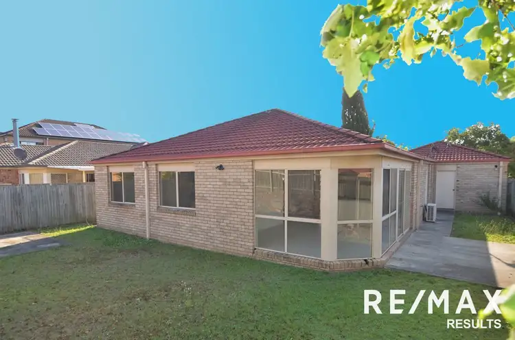 14 Bond Place, Carindale QLD 4152