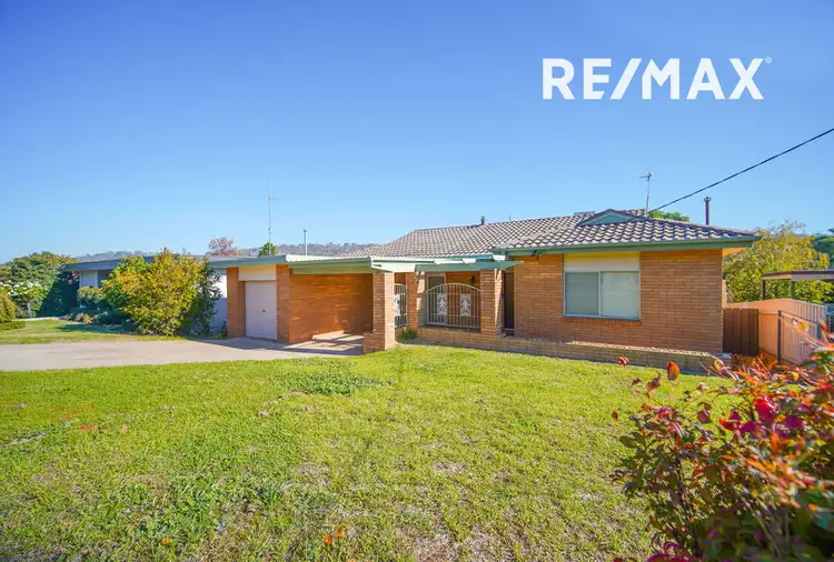 15 Banks Avenue, Kooringal NSW 2650