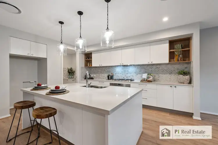 5 Propeller Lane, Newport QLD 4020