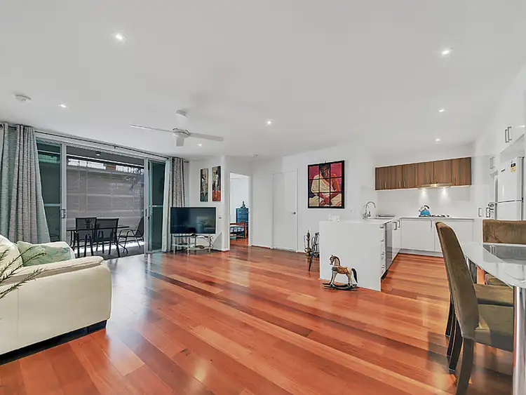 Fourth view of Homely unit listing, 21/70 Bay Tce, Wynnum QLD 4178