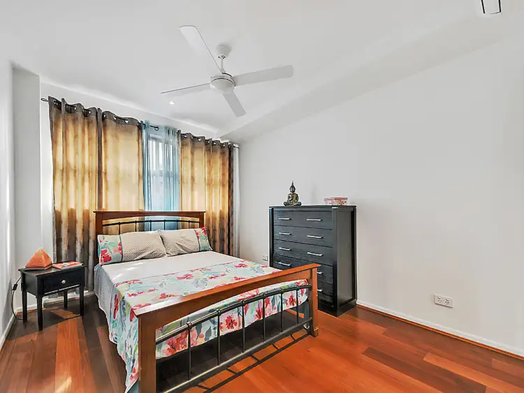 Fifth view of Homely unit listing, 21/70 Bay Tce, Wynnum QLD 4178