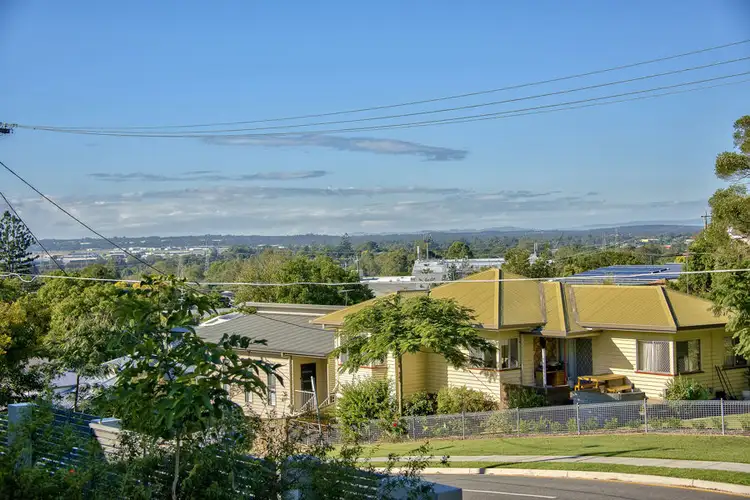 41 Howard Street, Oxley QLD 4075