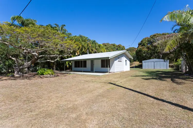 3 Ward Esplanade, Ball Bay QLD 4741