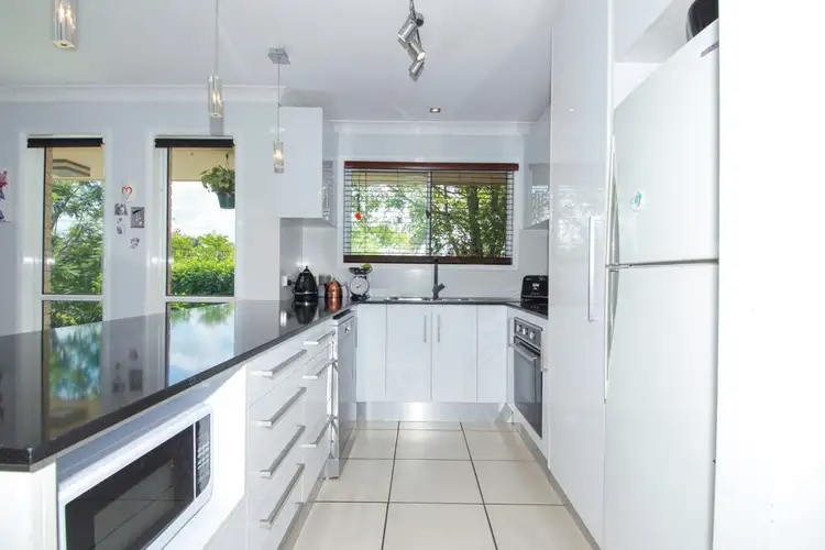 Sixth view of Homely house listing, 4 Winslow Court, Oxenford QLD 4210