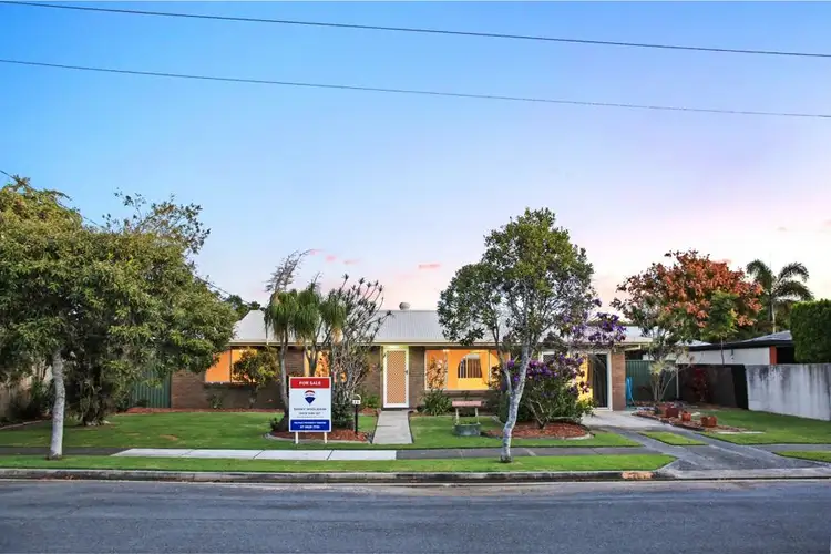 26 Allden Avenue, Labrador QLD 4215