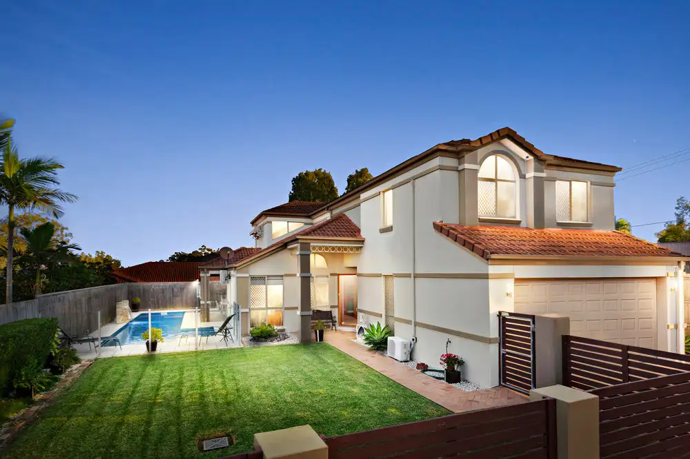 Main view of Homely house listing, 8 Dorval Close, Mansfield QLD 4122