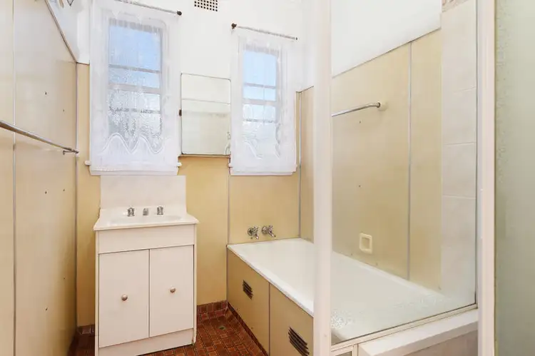 Fifth view of Homely house listing, 1 Preston Avenue, Tamworth NSW 2340