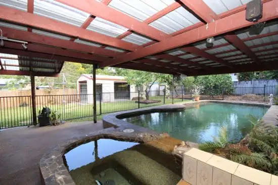 59 Upper Perkins Street, Manoora QLD 4870