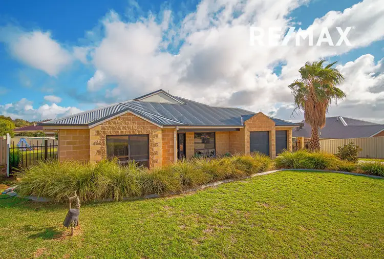 6 Yanko Crescent, Bourkelands NSW 2650