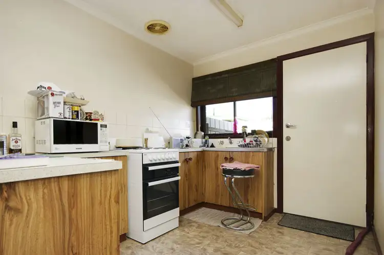 Sixth view of Homely apartment listing, 4 & 5/115 Fowler Street, Deniliquin NSW 2710