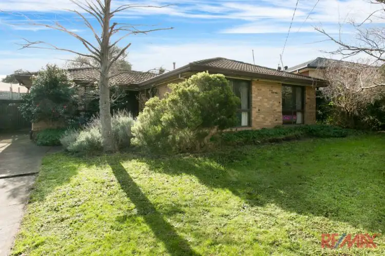 5 Allison Avenue, Eumemmerring VIC 3177