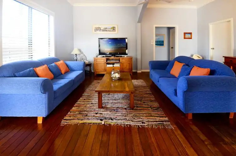25 Chestnut Ave, Sandy Beach NSW 2456