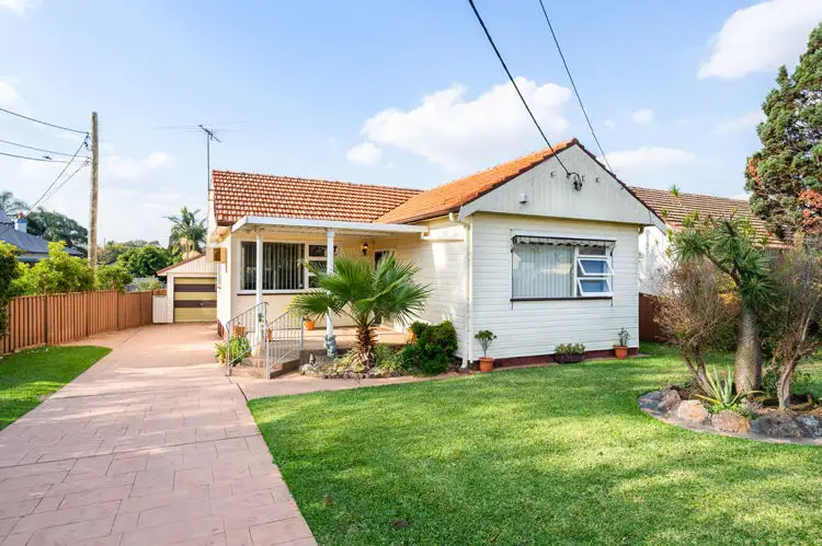 7 Lawrence Street, Fairfield NSW 2165