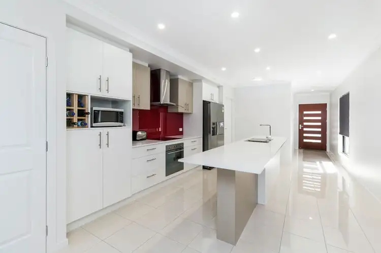 Second view of Homely house listing, 8 Lawford St, Sunnybank QLD 4109