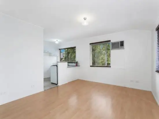 Third view of Homely unit listing, 5/162 Juliette Street, Greenslopes QLD 4120