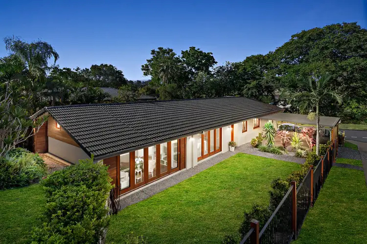 4 Aylesbury Street, Fig Tree Pocket QLD 4069