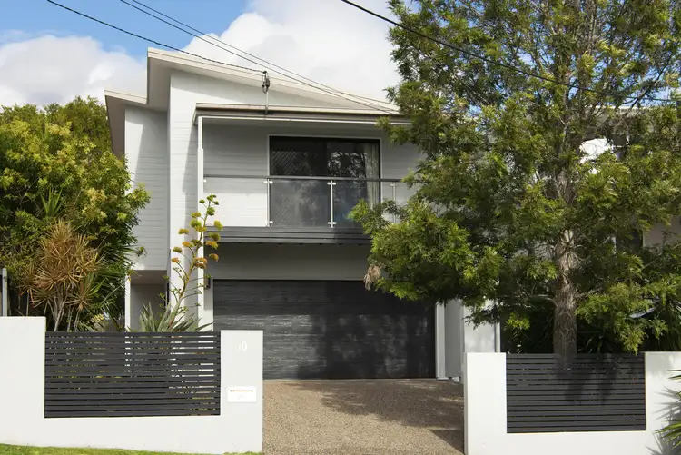10 Russell Avenue, Norman Park QLD 4170