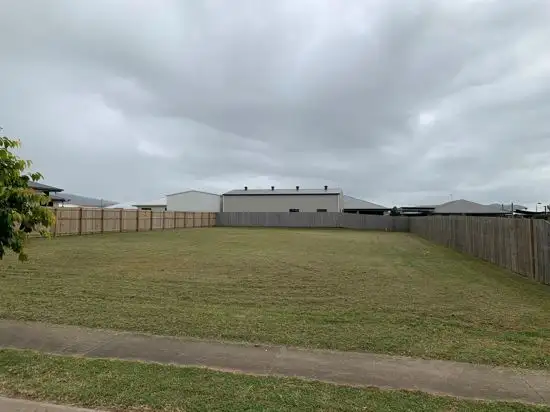 13 Treloar Place, Marian QLD 4753