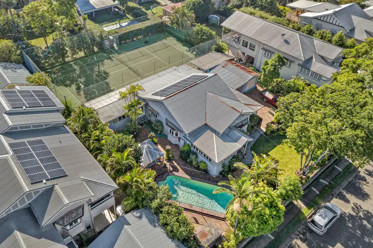 24 Murton Ave, Holland Park QLD 4121