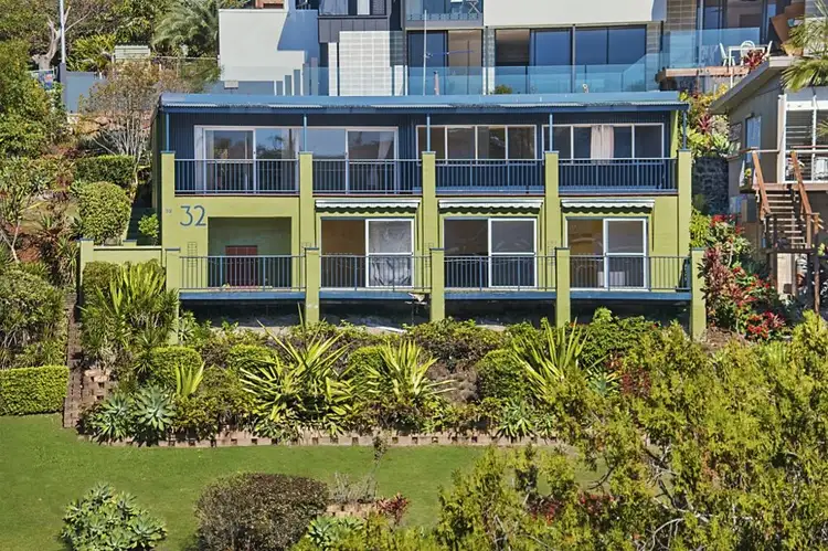 32 Stapylton Street, Coolangatta QLD 4225