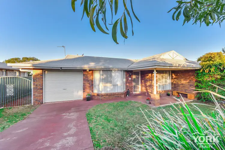 12 Muller Street, Kearneys Spring QLD 4350