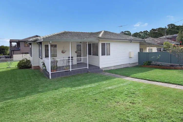 29 Martin Crescent, Woodpark NSW 2164