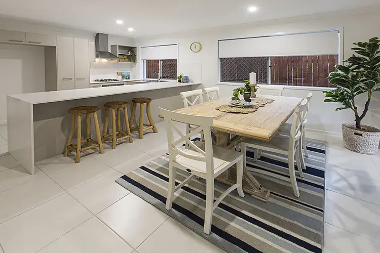12 Sunflower Street, Wynnum QLD 4178