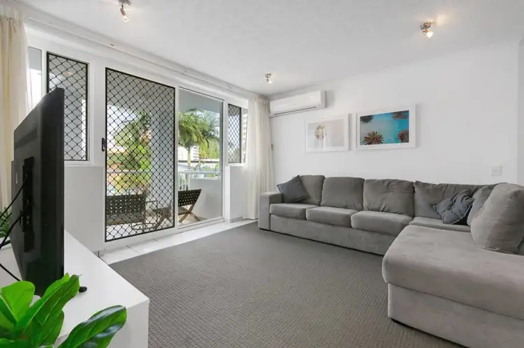 23/243 Boundary St, Rainbow Bay QLD 4225