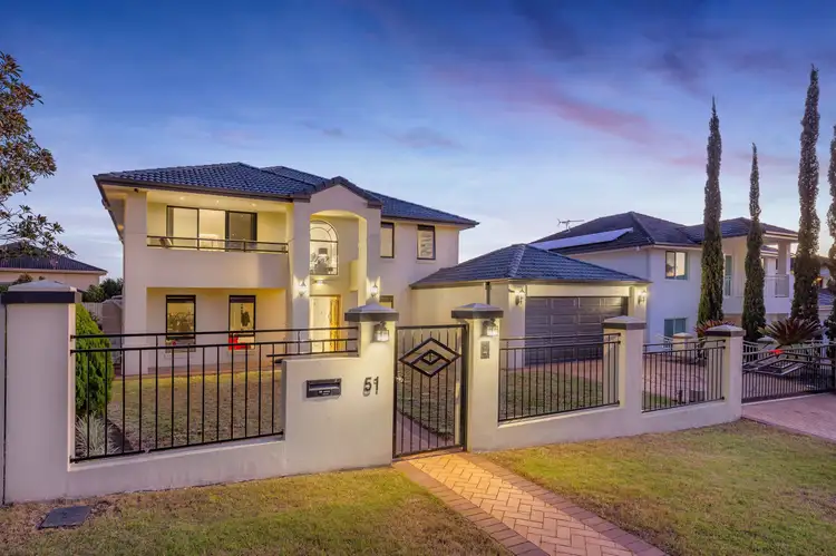 51 Willowleaf Close, Stretton QLD 4116