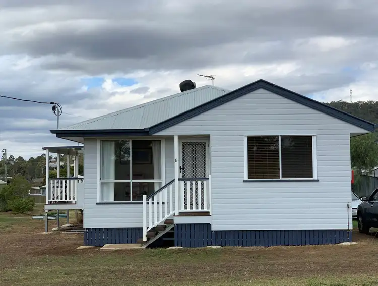 8 Clifton Street, Greenmount QLD 4359