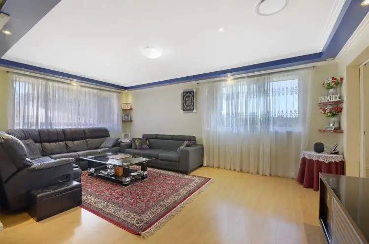 Second view of Homely unit listing, 18/168 Sandal Cres, Carramar NSW 2163