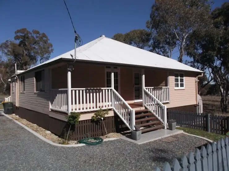 15 Micale Lane, Glen Aplin QLD 4381
