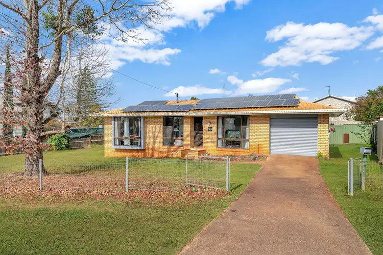 2A Henderson Street, Newtown QLD 4350