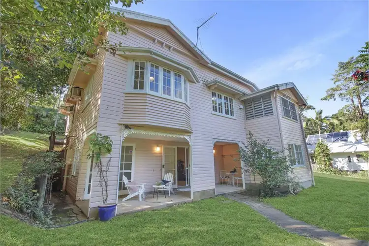 7 Stuart Street, Edge Hill QLD 4870