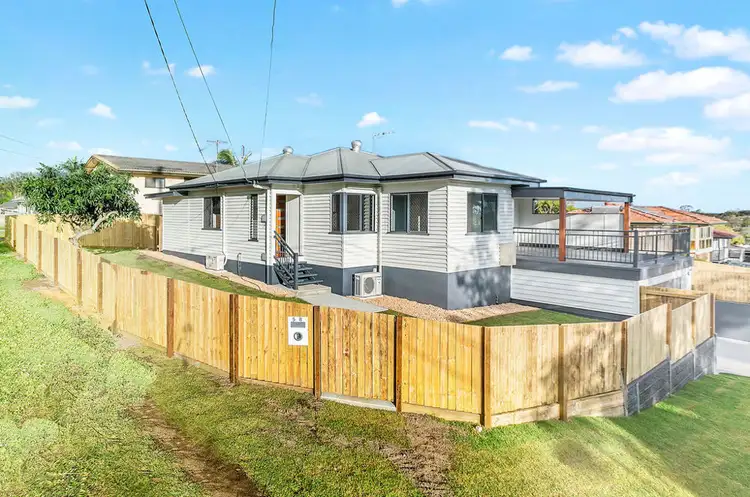58 Roseneath Pde, Wynnum West QLD 4178