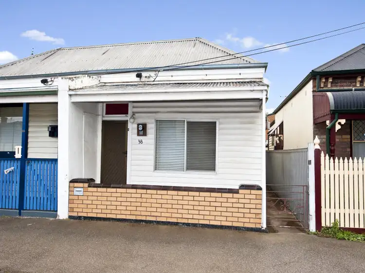 38 Henkel St, Brunswick VIC 3056