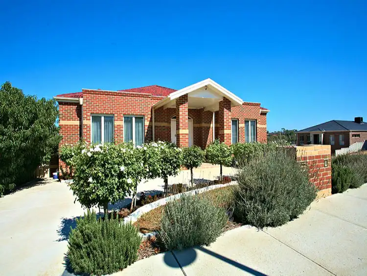 21 Bateman Street, Attwood VIC 3049