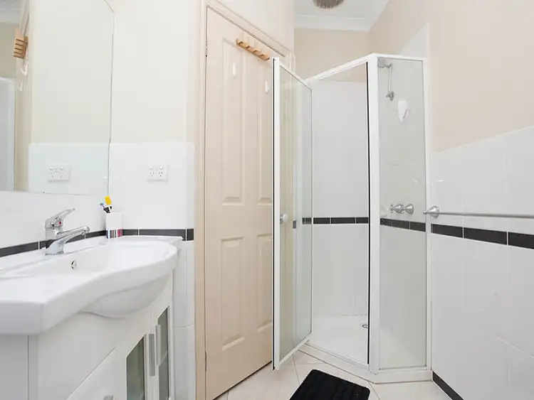 Fourth view of Homely unit listing, 31A Sutherland Street, Hadfield VIC 3046