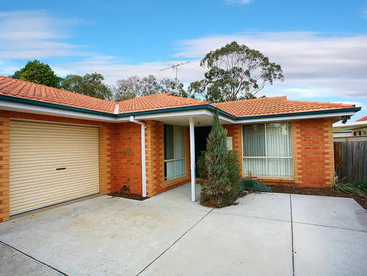 2/27A Brentwood Avenue, Pascoe Vale South VIC 3044