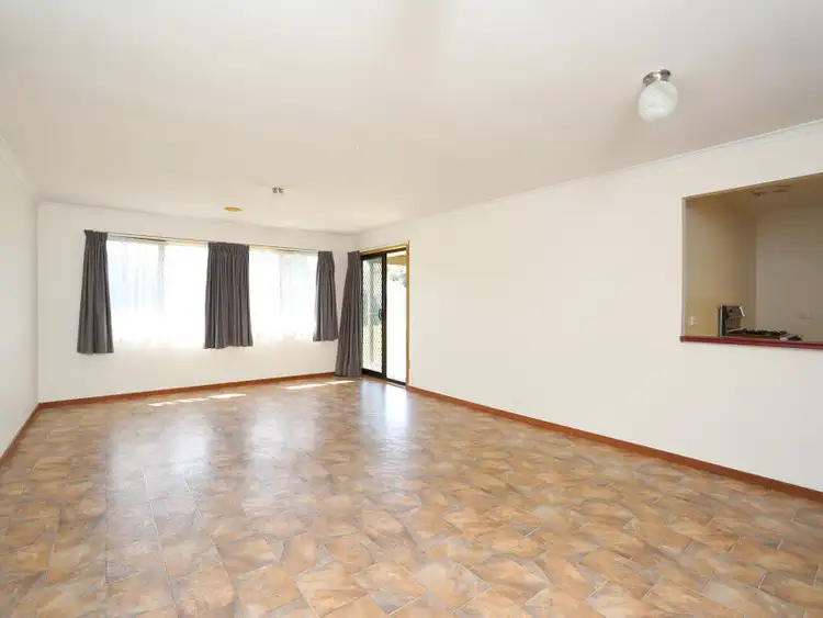 Fourth view of Homely house listing, 9 Huntly Court, Meadow Heights VIC 3048