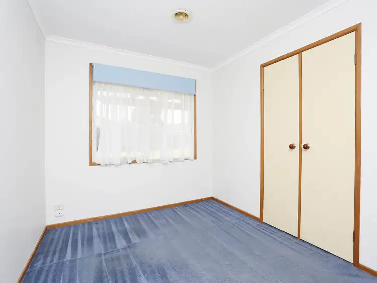 Fifth view of Homely house listing, 9 Huntly Court, Meadow Heights VIC 3048