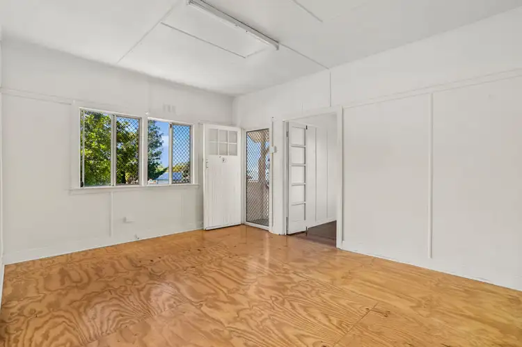 Second view of Homely house listing, 105 Camlet Street, Mount Gravatt East QLD 4122