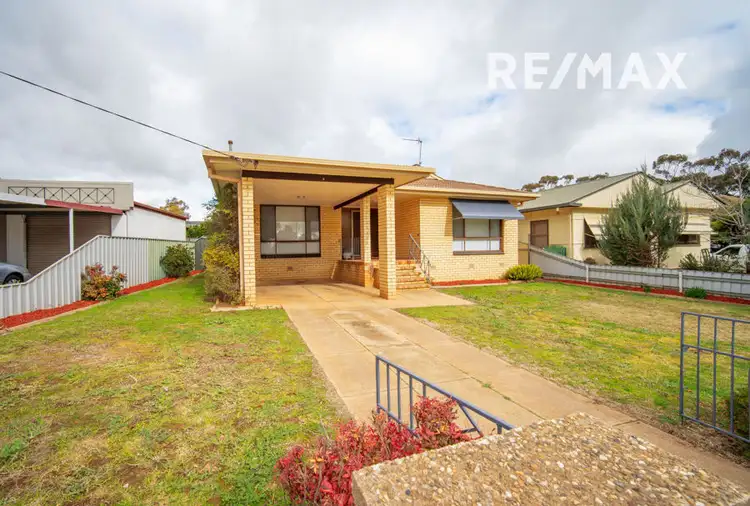 Main view of Homely house listing, 8 Charleville Road, Turvey Park NSW 2650