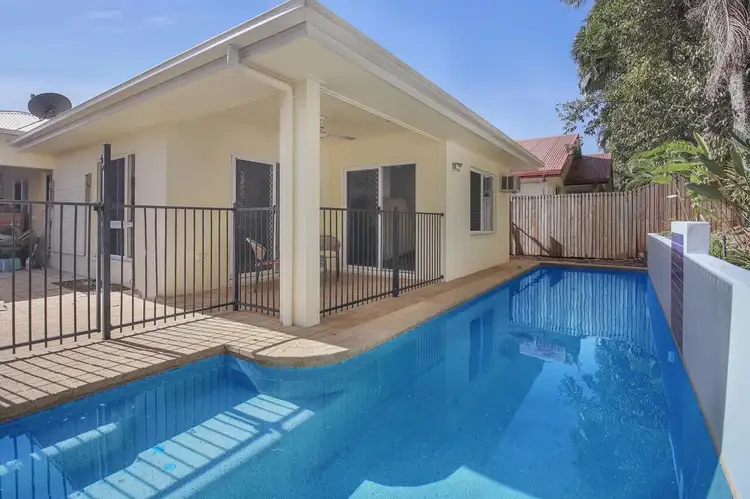 15 Chesterfield Close, Brinsmead QLD 4870
